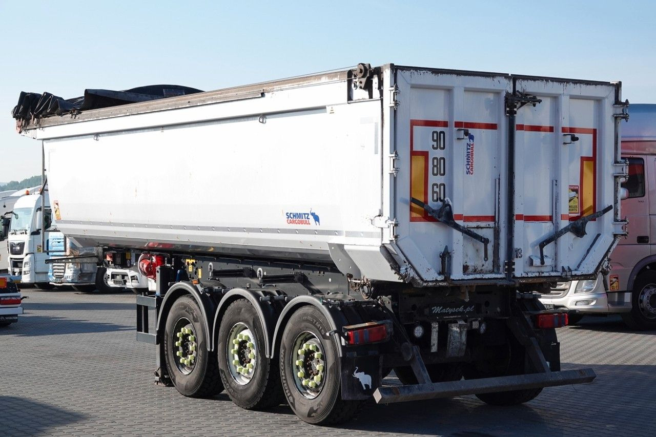 Schmitz Cargobull WYWROTKA 30 m3 / STALOWA / RYNNA WANNA HP / OŚ P - Kipper oplegger: afbeelding 4 Schmitz Cargobull WYWROTKA 30 m3 / STALOWA / RYNNA WANNA HP / OŚ P - Kipper oplegger: afbeelding 4