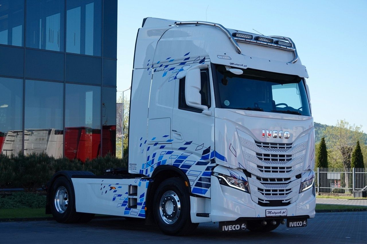 Iveco S-WAY / 530 / HYDRAULIKA / RETARDER / I-PARK COO - Trekker: afbeelding 2 Iveco S-WAY / 530 / HYDRAULIKA / RETARDER / I-PARK COO - Trekker: afbeelding 2