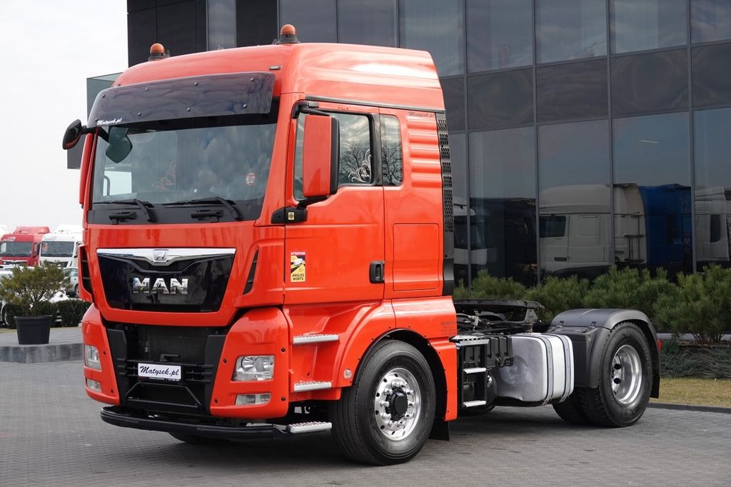 MAN TGX 18.440 / 4x4 / HYDRAULIKA / HYDRODRIVE / EUR MAN TGX 18.440 / 4x4 / HYDRAULIKA / HYDRODRIVE / EUR - Trekker: afbeelding 2 MAN TGX 18.440 / 4x4 / HYDRAULIKA / HYDRODRIVE / EUR MAN TGX 18.440 / 4x4 / HYDRAULIKA / HYDRODRIVE / EUR - Trekker: afbeelding 2