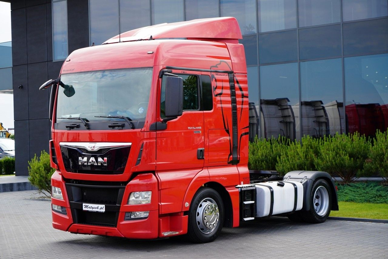 MAN TGX 18.440 / RETARDER / MEGA / LOWDECK / NAVI - Trekker: afbeelding 2 MAN TGX 18.440 / RETARDER / MEGA / LOWDECK / NAVI - Trekker: afbeelding 2