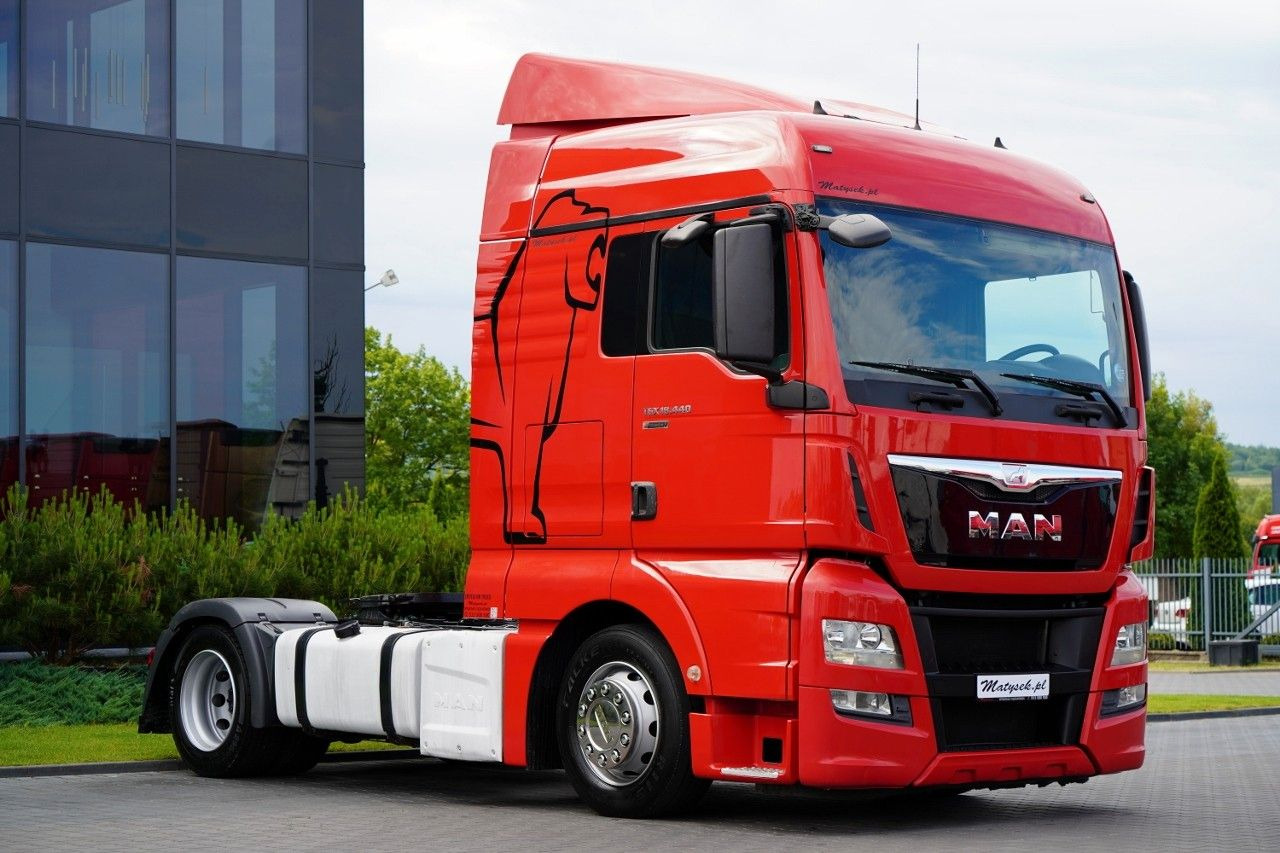MAN TGX 18.440 / RETARDER / MEGA / LOWDECK / NAVI - Trekker: afbeelding 1 MAN TGX 18.440 / RETARDER / MEGA / LOWDECK / NAVI - Trekker: afbeelding 1