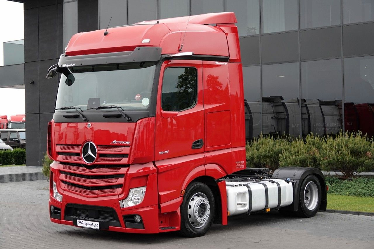 Mercedes-Benz ACTROS 1845 / LOW DECK / MEGA / BIG SPACE / PO K - Trekker: afbeelding 2 Mercedes-Benz ACTROS 1845 / LOW DECK / MEGA / BIG SPACE / PO K - Trekker: afbeelding 2