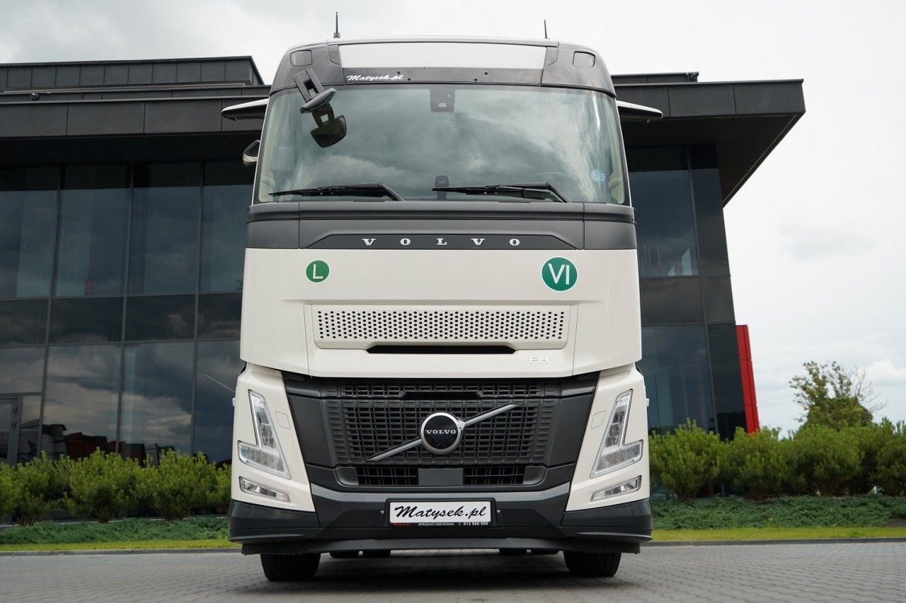 Volvo FH 500 AERO / 2025 ROK / I-SAVE / XXL / 50 TYS. - Trekker: afbeelding 2 Volvo FH 500 AERO / 2025 ROK / I-SAVE / XXL / 50 TYS. - Trekker: afbeelding 2