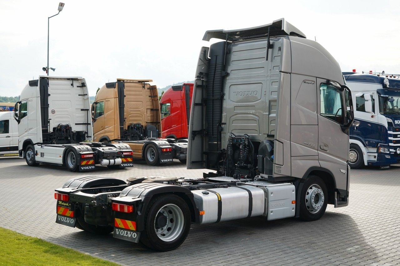 Volvo FH 500 / XXL / I-SAVE / LOWDECK / MEGA / I-PARK Volvo FH 500 / XXL / I-SAVE / LOWDECK / MEGA / I-PARK - Trekker: afbeelding 5 Volvo FH 500 / XXL / I-SAVE / LOWDECK / MEGA / I-PARK Volvo FH 500 / XXL / I-SAVE / LOWDECK / MEGA / I-PARK - Trekker: afbeelding 5