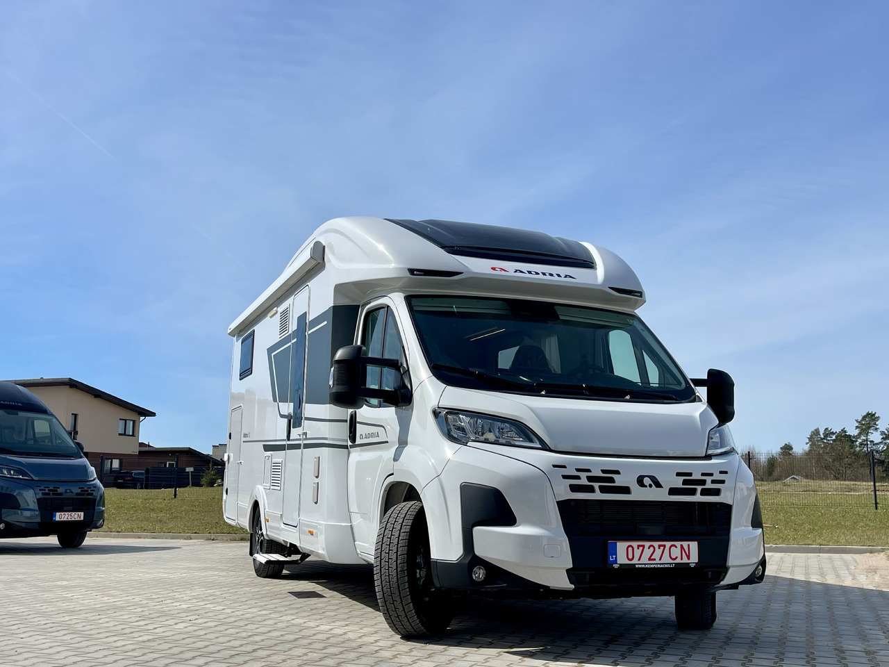 ADRIA Matrix 670 SL - Half integraal camper: afbeelding 2 ADRIA Matrix 670 SL - Half integraal camper: afbeelding 2