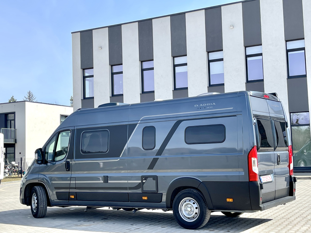 ADRIA TWIN 640 SGX - Buscamper: afbeelding 3 ADRIA TWIN 640 SGX - Buscamper: afbeelding 3