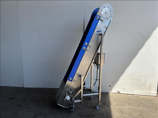 NNP Flighted elevator conveyor - Transportband: afbeelding 2 NNP Flighted elevator conveyor - Transportband: afbeelding 2