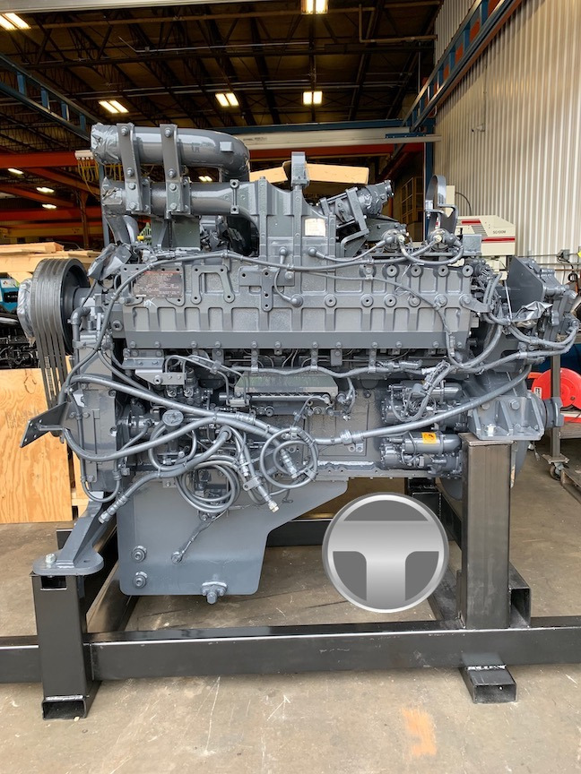 Komatsu SAA12V140E-3 - Motor: afbeelding 1 Komatsu SAA12V140E-3 - Motor: afbeelding 1