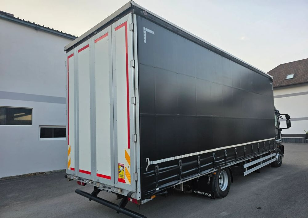 Iveco EUROCARGO 160E28 19 PAL. / FIRANKA / MANUAL / - Schuifzeilen vrachtwagen: afbeelding 4 Iveco EUROCARGO 160E28 19 PAL. / FIRANKA / MANUAL / - Schuifzeilen vrachtwagen: afbeelding 4