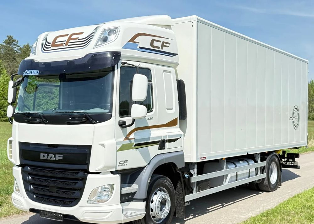 DAF CF 330/10.2017/KONTENER/IZOTERMA/WINDA/18 PALET/E6/NISKI PRZEBIEG/Z NIEMIEC/JAK NOWY/DUŻY SILNIK/ - Bakwagen: afbeelding 1 DAF CF 330/10.2017/KONTENER/IZOTERMA/WINDA/18 PALET/E6/NISKI PRZEBIEG/Z NIEMIEC/JAK NOWY/DUŻY SILNIK/ - Bakwagen: afbeelding 1