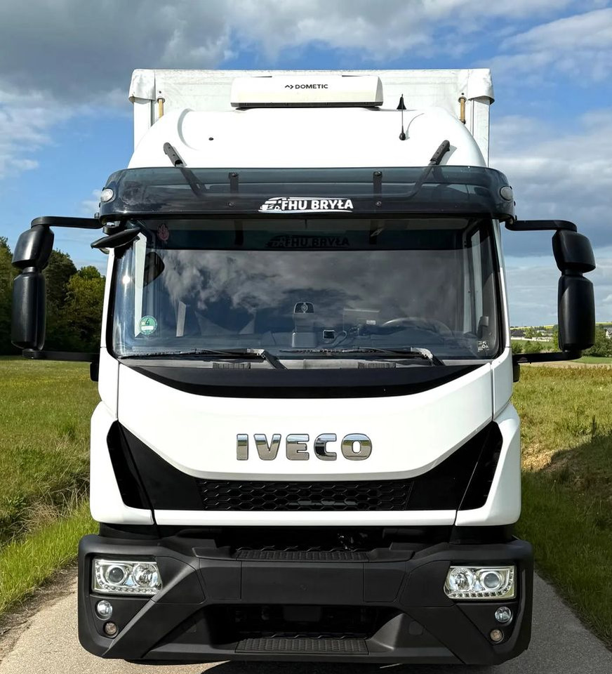 Iveco EUROCARGO 160E320/FIRANKA/WINDA/AUTOMAT/NISKI PRZEBIEG/E6/SPROWADZONY/PIERWSZY WŁAŚCICIEL - Schuifzeilen vrachtwagen: afbeelding 3 Iveco EUROCARGO 160E320/FIRANKA/WINDA/AUTOMAT/NISKI PRZEBIEG/E6/SPROWADZONY/PIERWSZY WŁAŚCICIEL - Schuifzeilen vrachtwagen: afbeelding 3