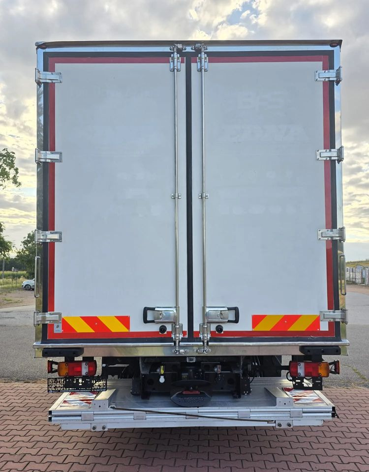 MAN TGM 15.250 / CHŁODNIA / WINDA / 2018 ROK / 230 TYŚ KM / BOCZNE DRZWI / AUTOMAT / SPROWADZONY / E6 / 18 EUROPALET/ - Koelwagen vrachtwagen: afbeelding 5 MAN TGM 15.250 / CHŁODNIA / WINDA / 2018 ROK / 230 TYŚ KM / BOCZNE DRZWI / AUTOMAT / SPROWADZONY / E6 / 18 EUROPALET/ - Koelwagen vrachtwagen: afbeelding 5