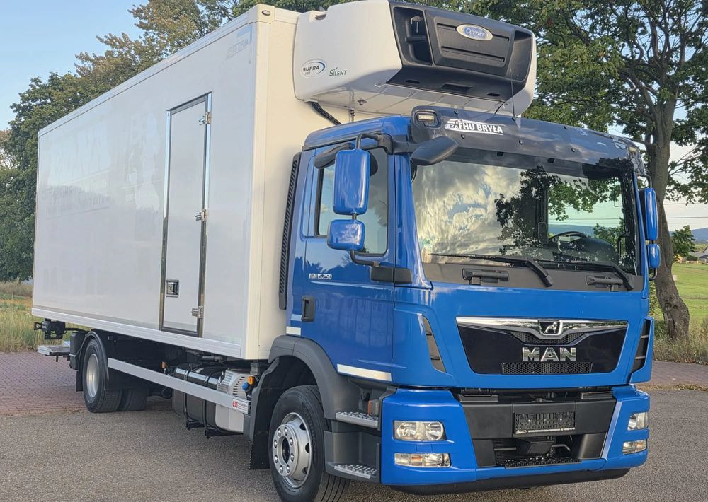 MAN TGM 15.250 / CHŁODNIA / WINDA / 2018 ROK / 230 TYŚ KM / BOCZNE DRZWI / AUTOMAT / SPROWADZONY / E6 / 18 EUROPALET/ - Koelwagen vrachtwagen: afbeelding 2 MAN TGM 15.250 / CHŁODNIA / WINDA / 2018 ROK / 230 TYŚ KM / BOCZNE DRZWI / AUTOMAT / SPROWADZONY / E6 / 18 EUROPALET/ - Koelwagen vrachtwagen: afbeelding 2