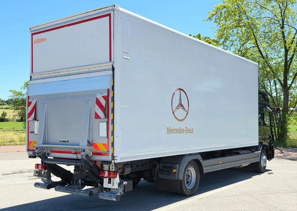Mercedes-Benz ATEGO 1527/1530/IZOTERMA/WINDA/SPROWADZONY/E6/PIERWSZY WŁAŚCICIEL/AUTOMAT/18EURO PALET/STAN BARDZO DOBRY - Koelwagen vrachtwagen: afbeelding 4 Mercedes-Benz ATEGO 1527/1530/IZOTERMA/WINDA/SPROWADZONY/E6/PIERWSZY WŁAŚCICIEL/AUTOMAT/18EURO PALET/STAN BARDZO DOBRY - Koelwagen vrachtwagen: afbeelding 4