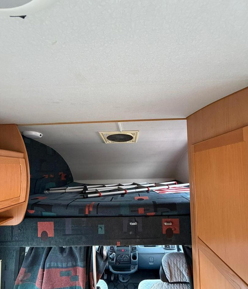 Mclouis MC LOUIS GLEN 430 - Alkoof camper: afbeelding 4 Mclouis MC LOUIS GLEN 430 - Alkoof camper: afbeelding 4