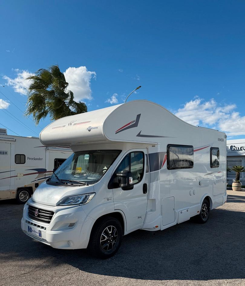 Rimor SEAL 3 - Alkoof camper: afbeelding 3 Rimor SEAL 3 - Alkoof camper: afbeelding 3