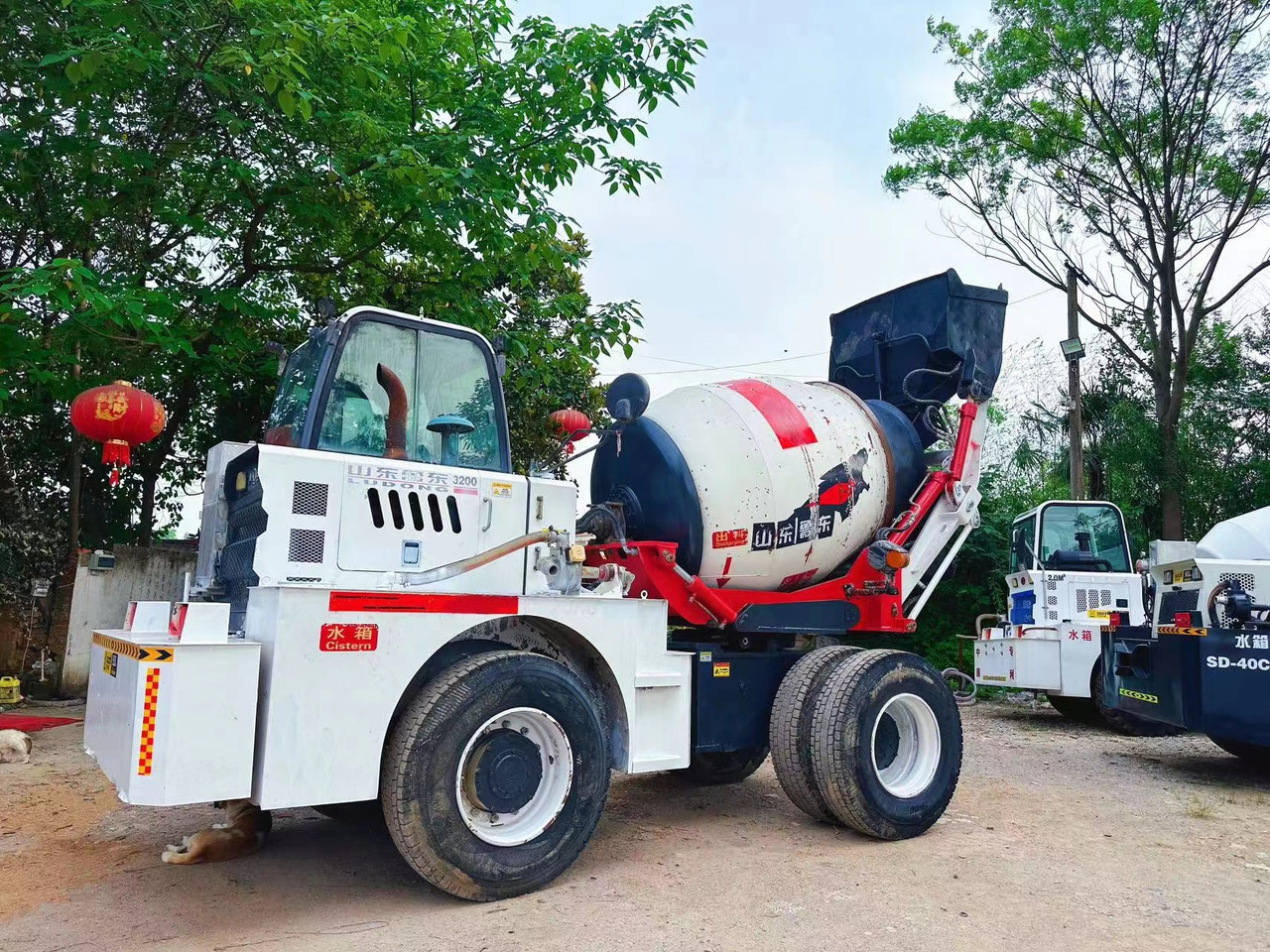 DEYI 2 cubic concrete mixer - Betonmixer: afbeelding 2 DEYI 2 cubic concrete mixer - Betonmixer: afbeelding 2