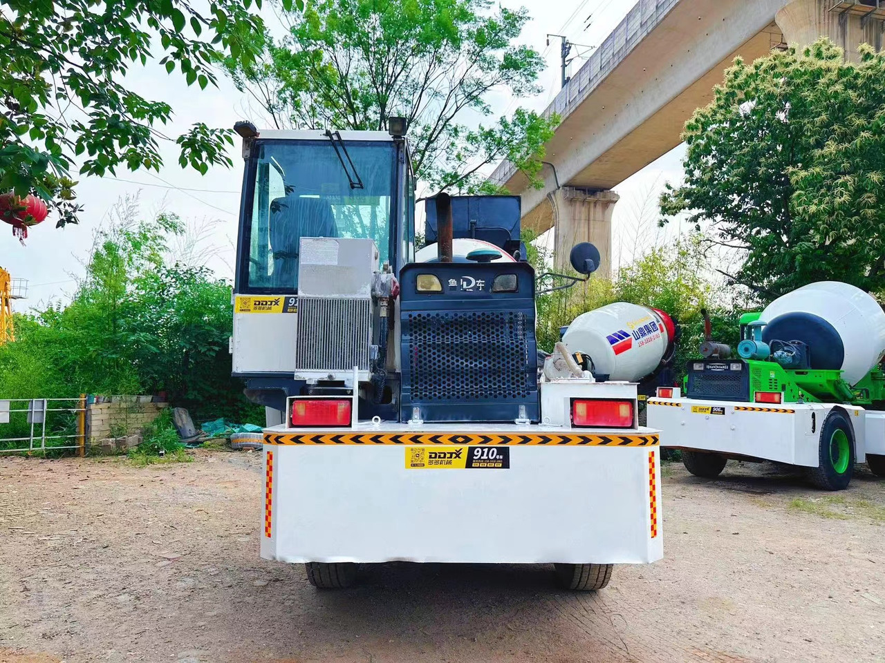 DEYI 2 cubic concrete mixer - Betonmixer: afbeelding 5 DEYI 2 cubic concrete mixer - Betonmixer: afbeelding 5