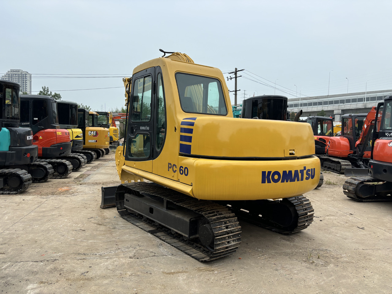 Komatsu PC 60-7 - Minigraafmachine: afbeelding 3 Komatsu PC 60-7 - Minigraafmachine: afbeelding 3