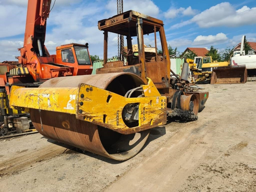 Bomag BW 213 D H-4 FOR PARTS - Schapenpootwals/ Grondverdichter: afbeelding 1 Bomag BW 213 D H-4 FOR PARTS - Schapenpootwals/ Grondverdichter: afbeelding 1
