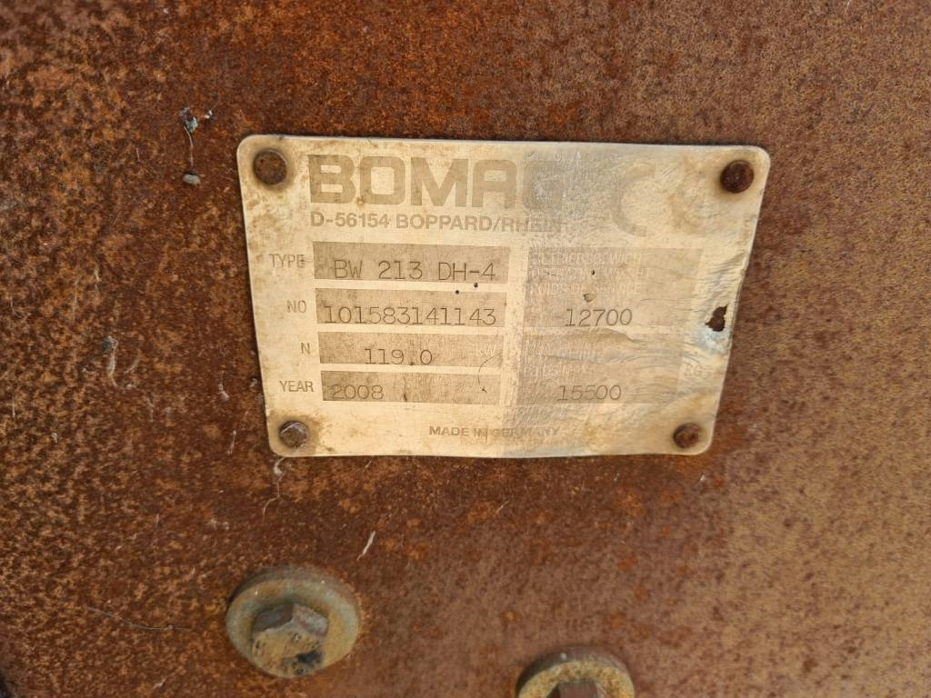 Bomag BW 213 D H-4 FOR PARTS - Schapenpootwals/ Grondverdichter: afbeelding 4 Bomag BW 213 D H-4 FOR PARTS - Schapenpootwals/ Grondverdichter: afbeelding 4