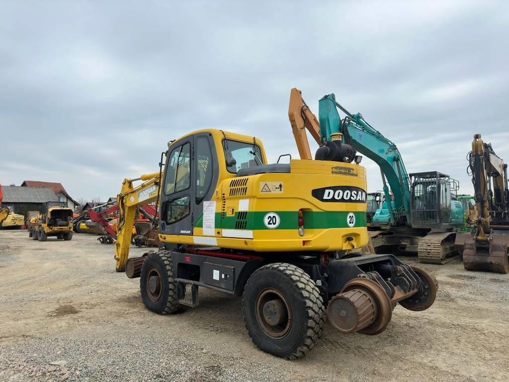 Doosan DX 160 WR - Mobiele graafmachine: afbeelding 2 Doosan DX 160 WR - Mobiele graafmachine: afbeelding 2