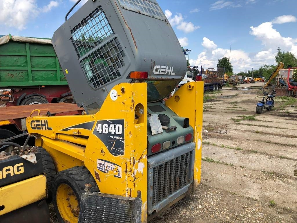Gehl 4640 FOR PARTS  - Schranklader: afbeelding 2 Gehl 4640 FOR PARTS  - Schranklader: afbeelding 2