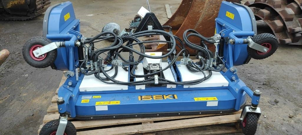 Iseki THM 3000B - Maaimachine: afbeelding 1 Iseki THM 3000B - Maaimachine: afbeelding 1
