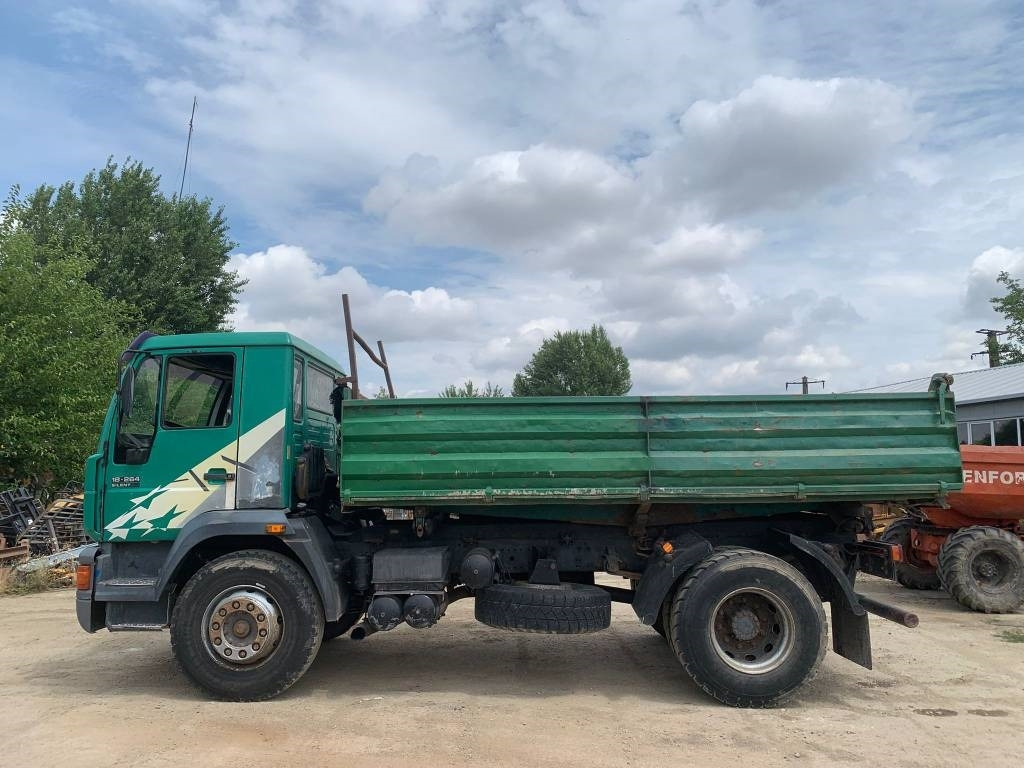 MAN 18.246 - Kipper vrachtwagen: afbeelding 3 MAN 18.246 - Kipper vrachtwagen: afbeelding 3