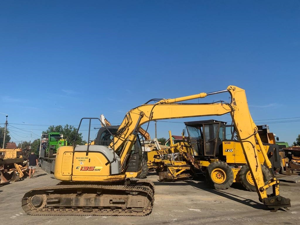 New Holland E 135 SR - Rupsgraafmachine: afbeelding 2 New Holland E 135 SR - Rupsgraafmachine: afbeelding 2