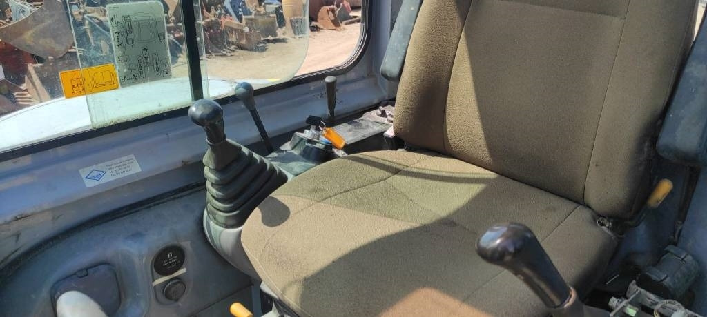 New Holland E 50.2 C - Minigraafmachine: afbeelding 3 New Holland E 50.2 C - Minigraafmachine: afbeelding 3