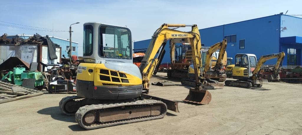 New Holland E 50.2 C - Minigraafmachine: afbeelding 2 New Holland E 50.2 C - Minigraafmachine: afbeelding 2