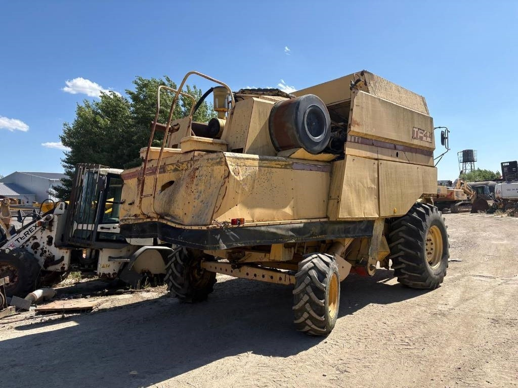 New Holland TF 44  - Maaidorser: afbeelding 2 New Holland TF 44  - Maaidorser: afbeelding 2