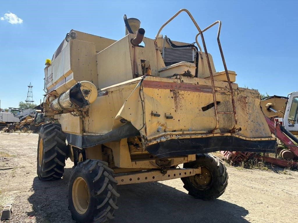 New Holland TF 44  - Maaidorser: afbeelding 3 New Holland TF 44  - Maaidorser: afbeelding 3