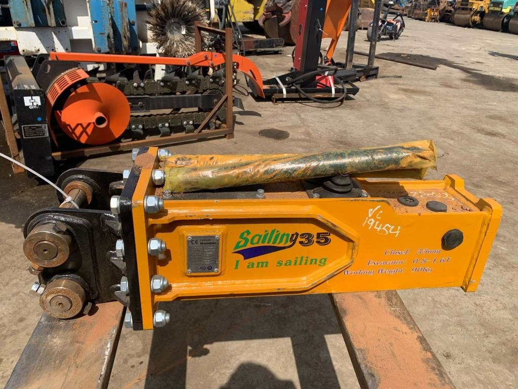 Sailing 35 Hydraulic Breaker - Hydraulische hamer voor Bouwmachine: afbeelding 1 Sailing 35 Hydraulic Breaker - Hydraulische hamer voor Bouwmachine: afbeelding 1