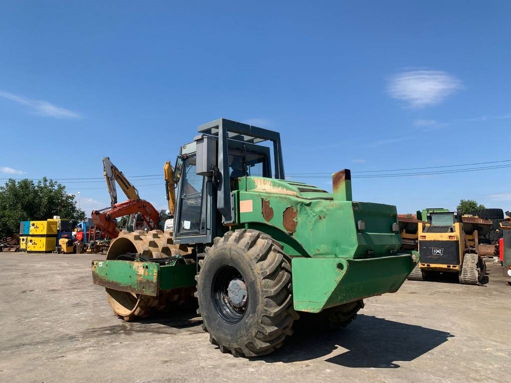 Vibromax W1405D - Schapenpootwals/ Grondverdichter: afbeelding 3 Vibromax W1405D - Schapenpootwals/ Grondverdichter: afbeelding 3