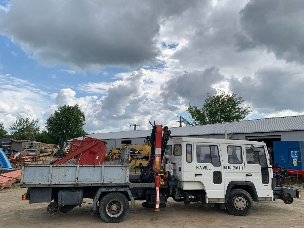 Volvo FL 611 Railway Truck - Kraanwagen: afbeelding 2 Volvo FL 611 Railway Truck - Kraanwagen: afbeelding 2