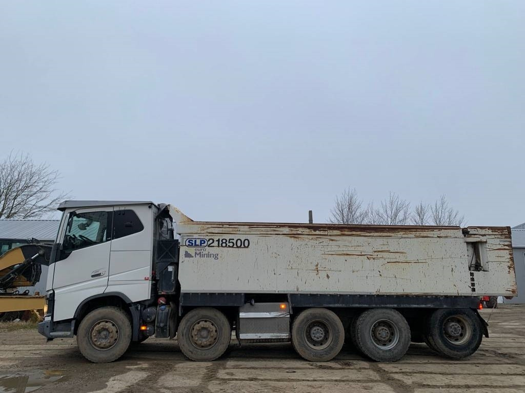 Volvo FMX 540 10x6 - Kipper vrachtwagen: afbeelding 2 Volvo FMX 540 10x6 - Kipper vrachtwagen: afbeelding 2
