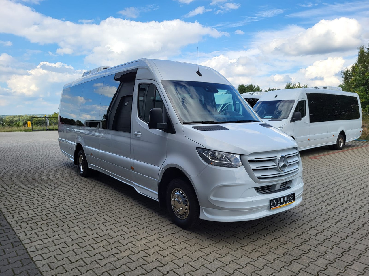 MERCEDES-BENZ Sprinter 517 CDI 24 places+ 3 standing NEW - Streekbus: afbeelding 2 MERCEDES-BENZ Sprinter 517 CDI 24 places+ 3 standing NEW - Streekbus: afbeelding 2