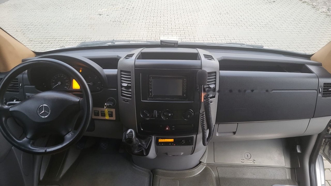 Touringcar Mercedes-Benz Sprinter 516 CDI - 24 miejsca + 3 stojące: afbeelding 11