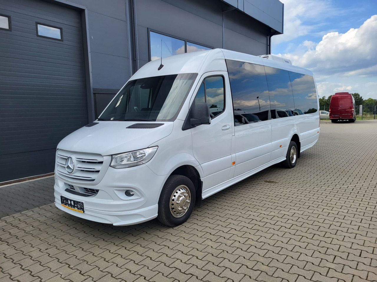 Mercedes-Benz Sprinter 519 CDI 24 places + 3 standing - Streekbus: afbeelding 2 Mercedes-Benz Sprinter 519 CDI 24 places + 3 standing - Streekbus: afbeelding 2