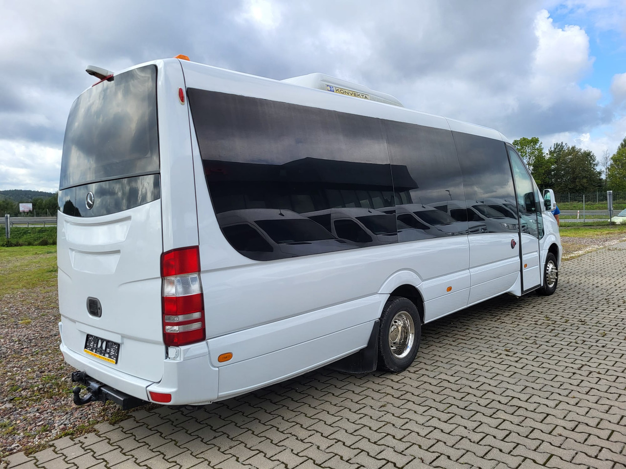 Mercedes-Benz Sprinter 519 CDI 24 seats - Touringcar: afbeelding 4 Mercedes-Benz Sprinter 519 CDI 24 seats - Touringcar: afbeelding 4