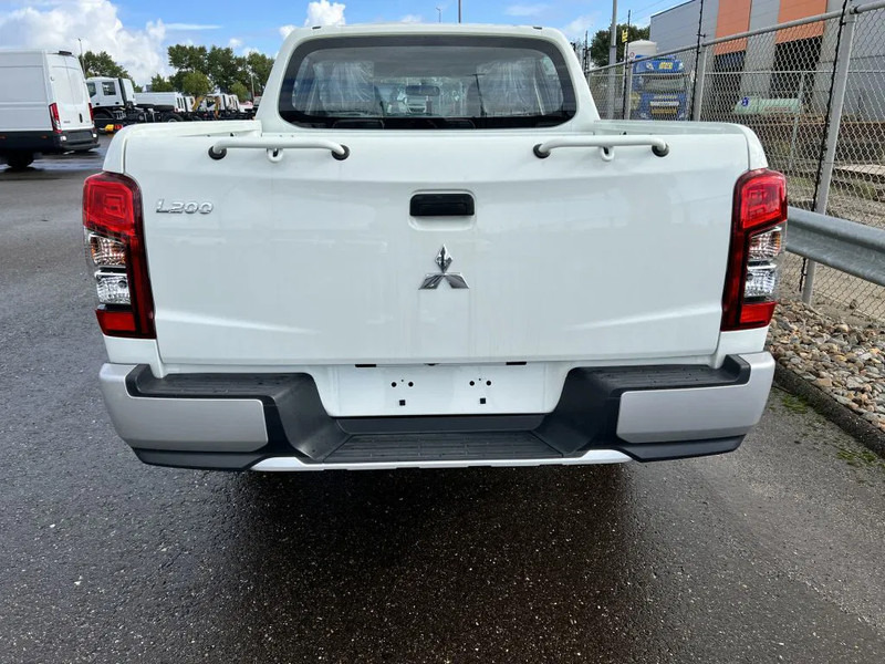 Mitsubishi L200 4x4 - 8 UNITS in WHITE 2.5 D GL Double Cab - EURO 2 - NEW!! Ready for work!!!** - Pick-up, Bestelwagen met dubbele cabine: afbeelding 3 Mitsubishi L200 4x4 - 8 UNITS in WHITE 2.5 D GL Double Cab - EURO 2 - NEW!! Ready for work!!!** - Pick-up, Bestelwagen met dubbele cabine: afbeelding 3