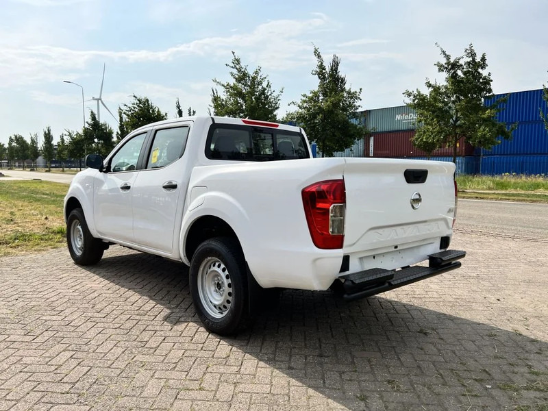 Nissan Navara 4x4 - 22 UNITS - 2.5 D Double Cab - XE - EURO 2 - NEW!! READY FOR WORK!!! - Pick-up, Bestelwagen met dubbele cabine: afbeelding 3 Nissan Navara 4x4 - 22 UNITS - 2.5 D Double Cab - XE - EURO 2 - NEW!! READY FOR WORK!!! - Pick-up, Bestelwagen met dubbele cabine: afbeelding 3
