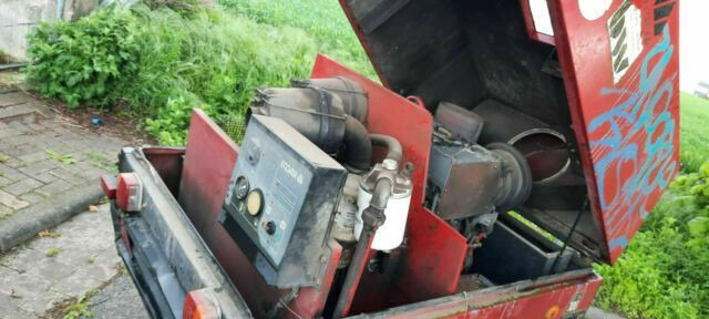 Doosan F 30 - Luchtcompressor: afbeelding 2 Doosan F 30 - Luchtcompressor: afbeelding 2