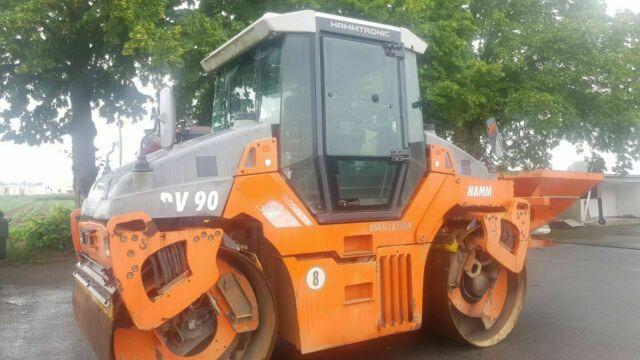 Hamm DV90 VO mit Streuer Klima German Maschine - Asfaltwals: afbeelding 1 Hamm DV90 VO mit Streuer Klima German Maschine - Asfaltwals: afbeelding 1