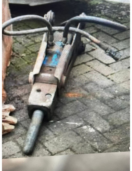 Kubota Stemmhammer - Hydraulische hamer voor Bouwmachine: afbeelding 1 Kubota Stemmhammer - Hydraulische hamer voor Bouwmachine: afbeelding 1