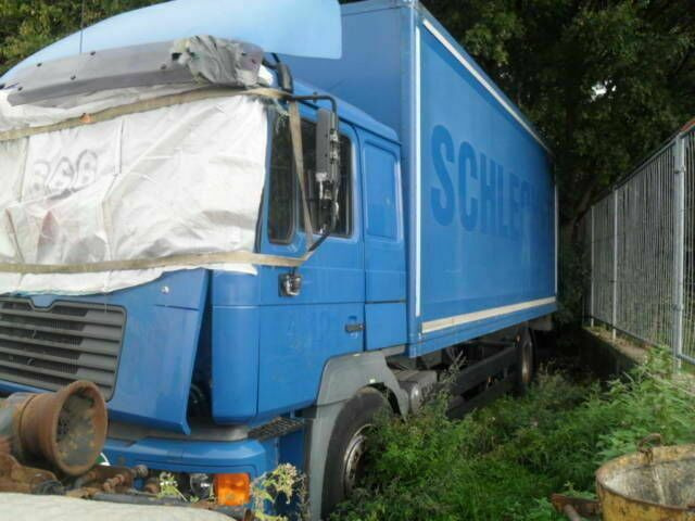 MAN 18.364 Koffer G.Haus Klima AHK ABS ZF-Schalter - Bakwagen: afbeelding 1 MAN 18.364 Koffer G.Haus Klima AHK ABS ZF-Schalter - Bakwagen: afbeelding 1