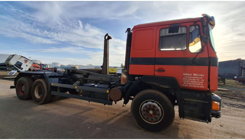 MAN 26.272 K Abroller Blatt/Blatt 6x4 - Haakarmsysteem vrachtwagen: afbeelding 5 MAN 26.272 K Abroller Blatt/Blatt 6x4 - Haakarmsysteem vrachtwagen: afbeelding 5