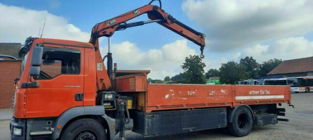 MAN TG-M18.280PS Hiab 111B-2 mit Funk - Vrachtwagen met open laadbak, Kraanwagen: afbeelding 1 MAN TG-M18.280PS Hiab 111B-2 mit Funk - Vrachtwagen met open laadbak, Kraanwagen: afbeelding 1
